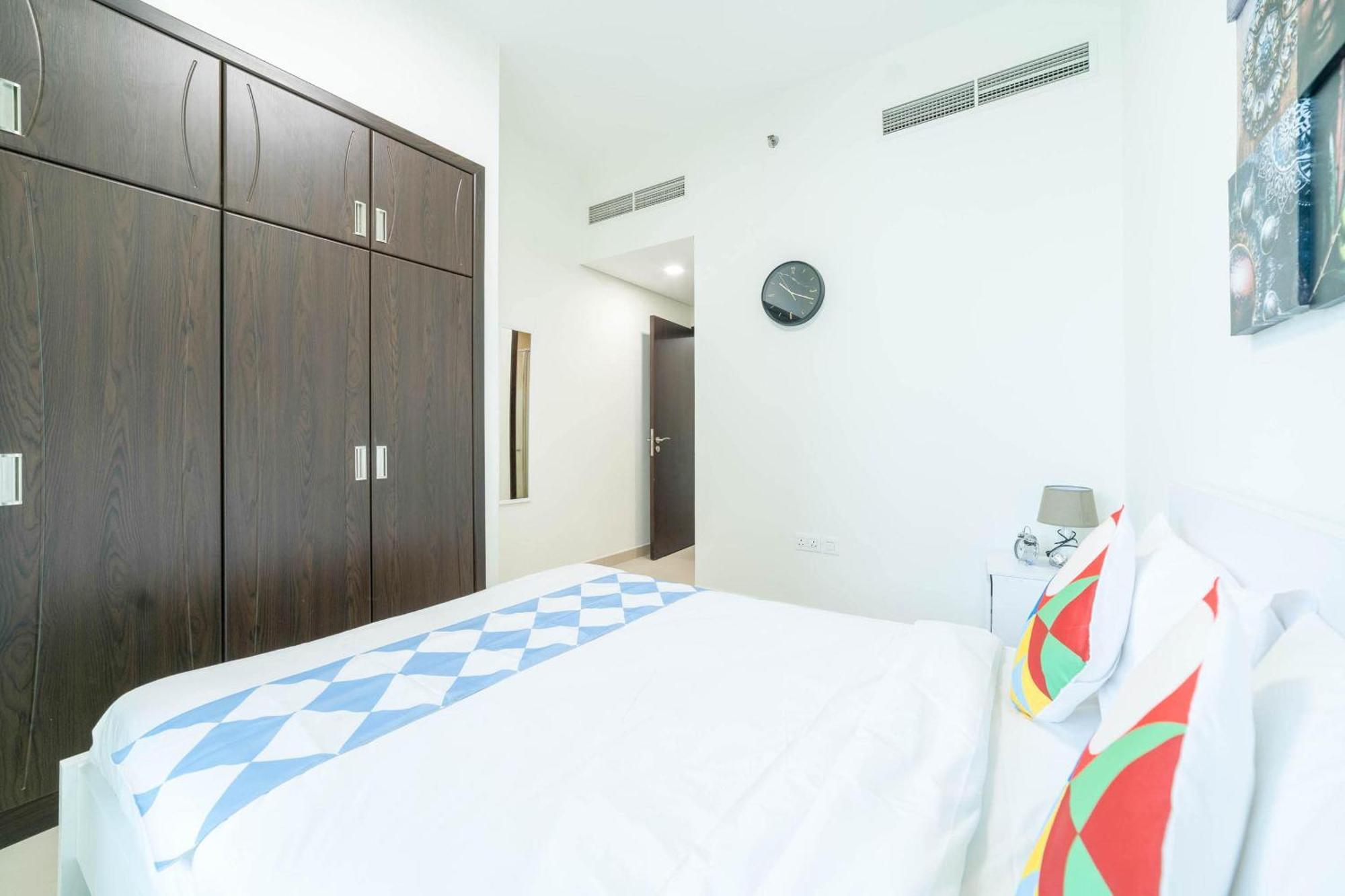 Oyo 589 Najma Tower, Two Bedrooms Apartments, Sports City Dubai Bagian luar foto