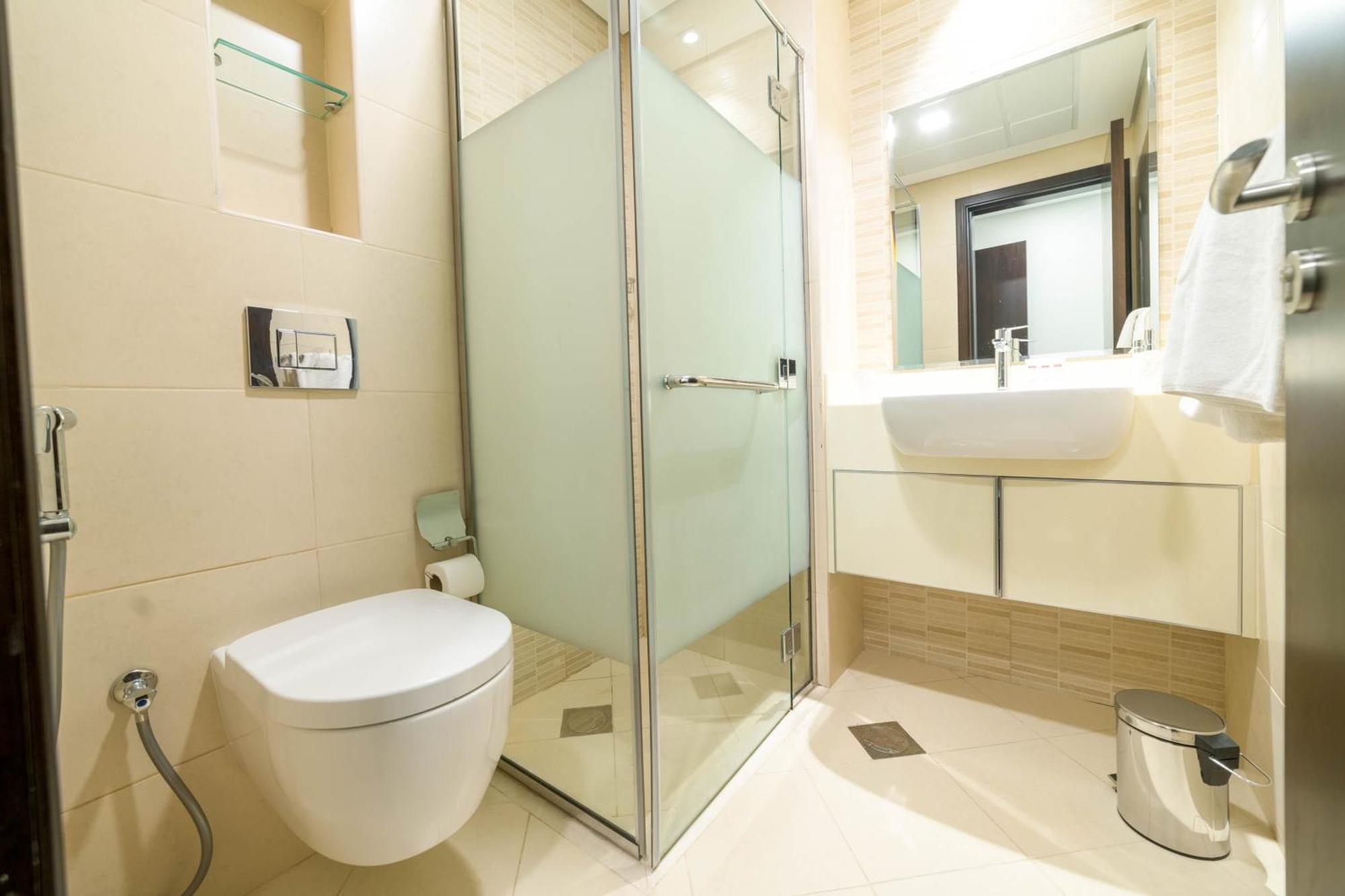 Oyo 589 Najma Tower, Two Bedrooms Apartments, Sports City Dubai Bagian luar foto
