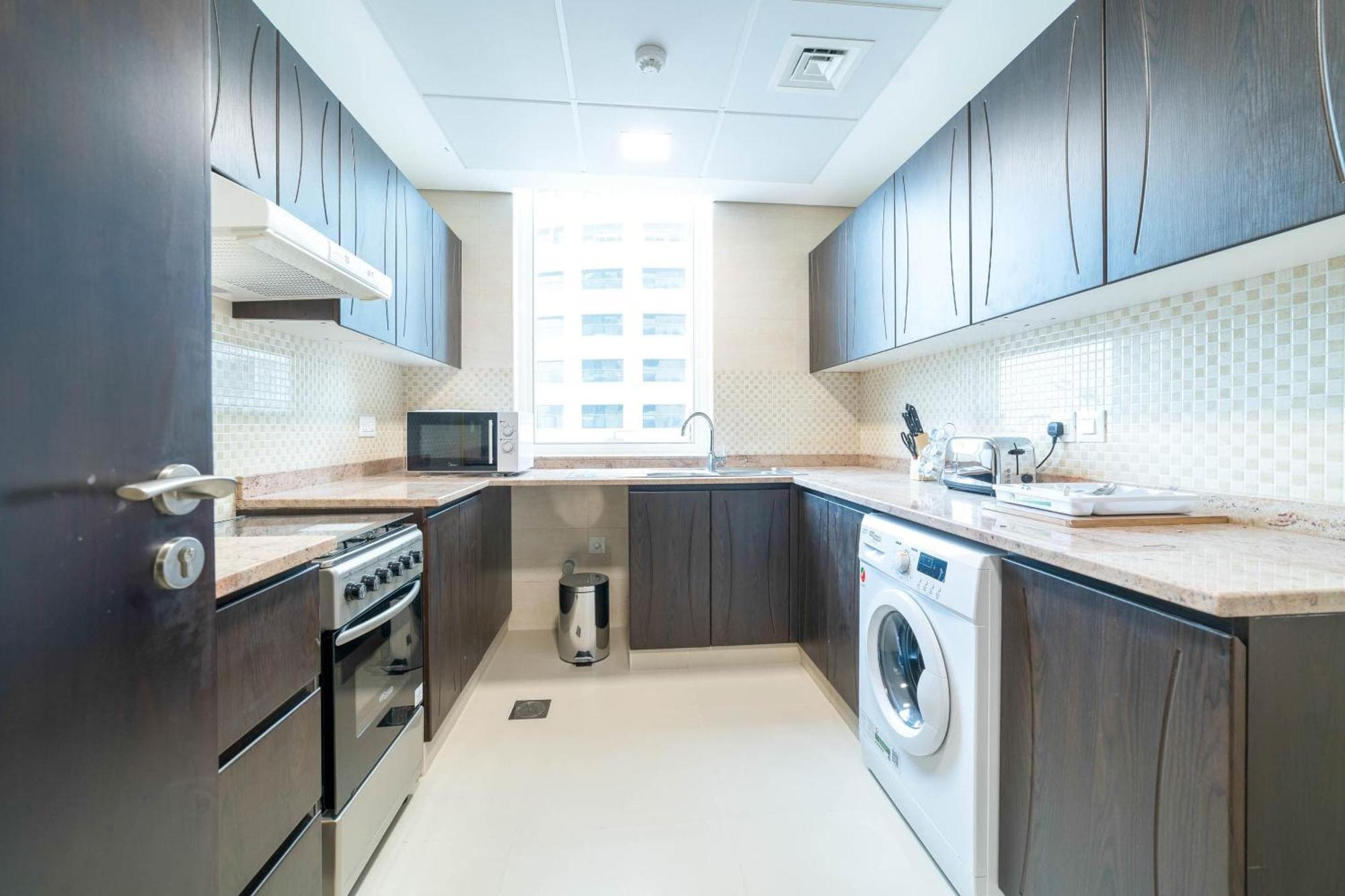 Oyo 589 Najma Tower, Two Bedrooms Apartments, Sports City Dubai Bagian luar foto